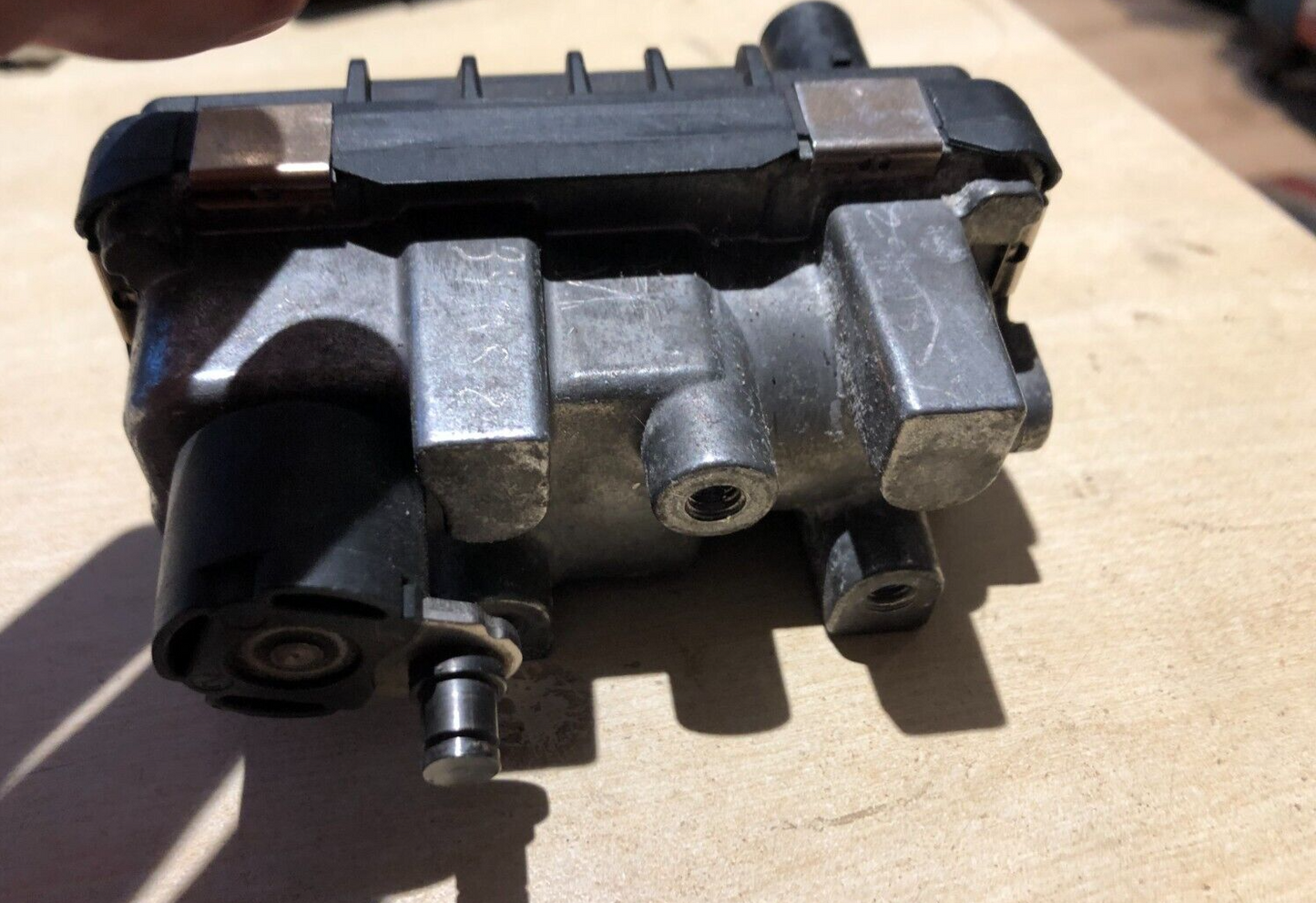 JAGUAR X TYPE 2.0/2.2 D GARRETT TURBO ELECTRONIC ACTUATOR