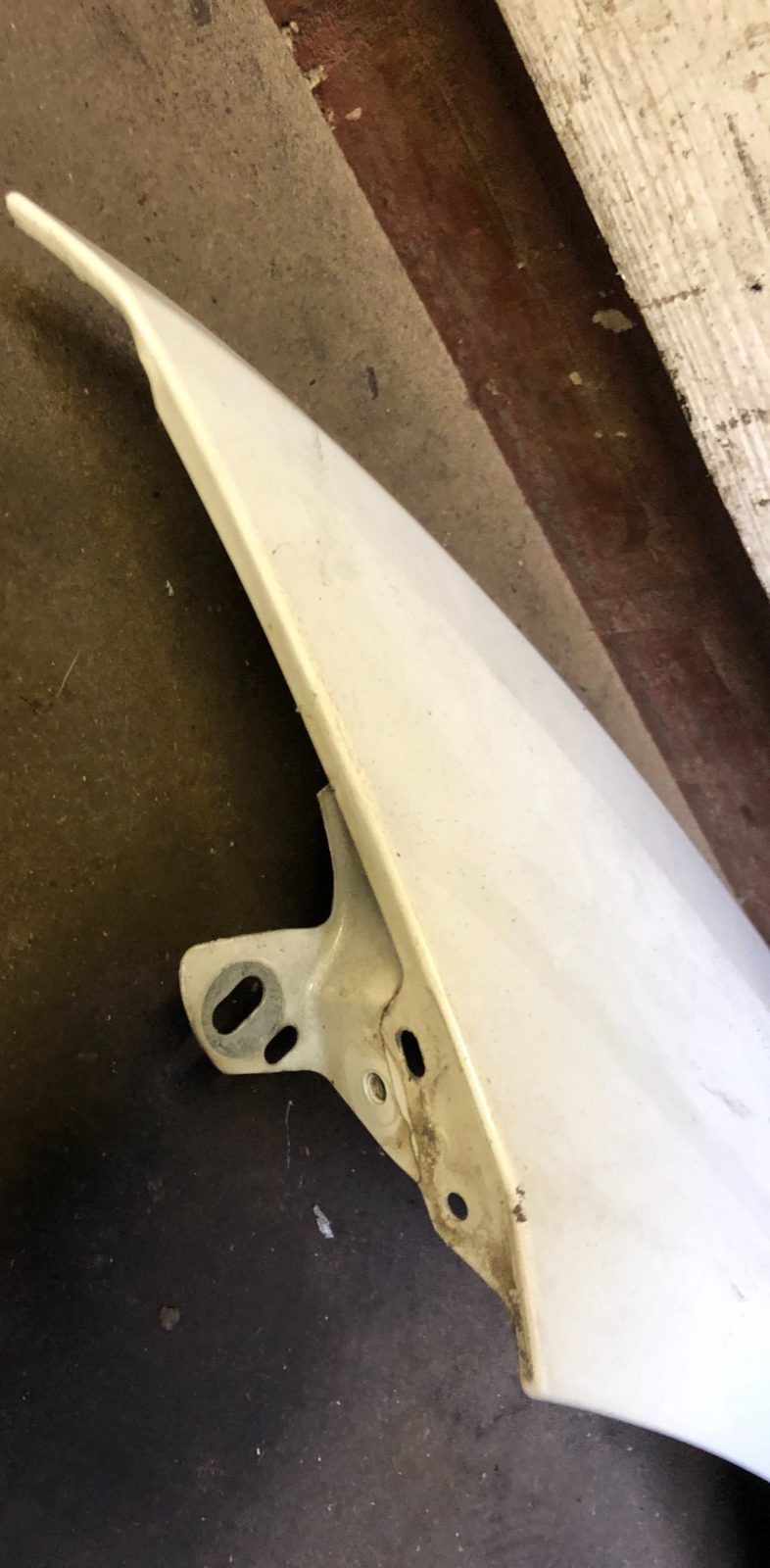 JAGUAR XF X250 N/S NEARSIDE PASSENGERS LEFT WING WHITE