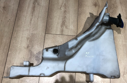 JAGUAR XF X250 WINDSCREEN WASHER BOTTLE TANK RESERVOIR 8X23-17B613