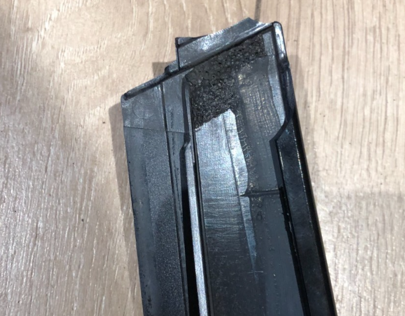 Jaguar XF X250 2011 Front right front door glass trim 8X23-F20554-A