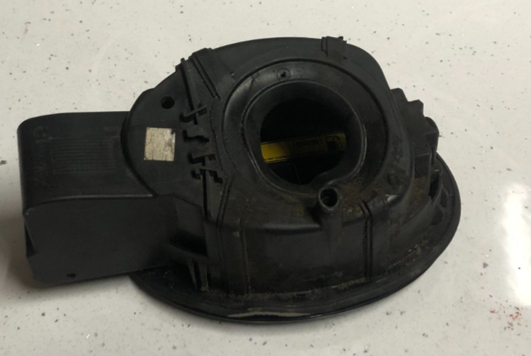 Jaguar S-Type FUEL FLAP DOOR /FILLER BOWLNO FUEL CAP BLACK