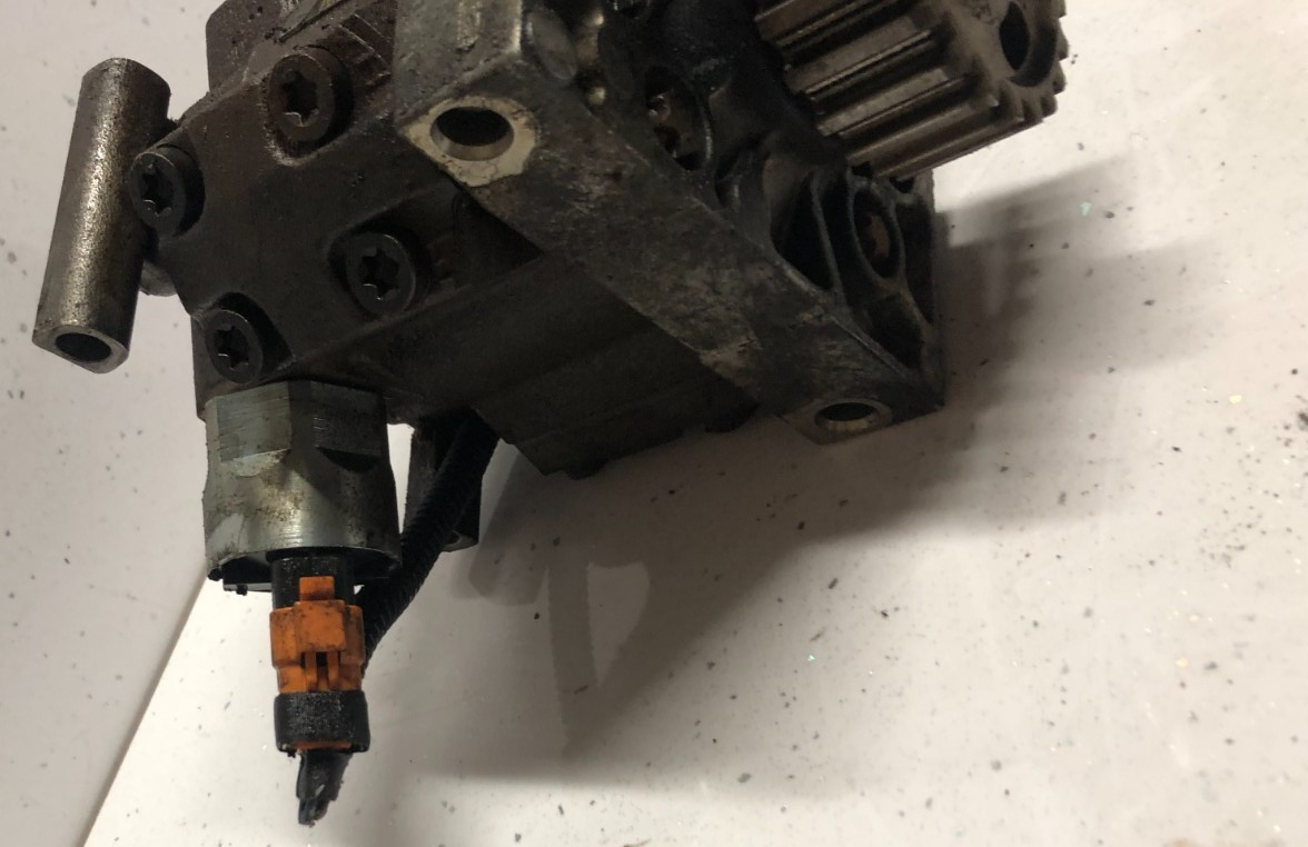 JAGUAR  XF/S-TYPE / XJ Fuel Pump 2.7 Diesel