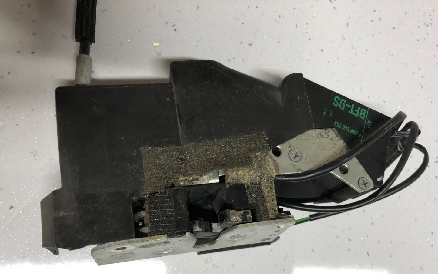 JAGUAR XK8 XKR 1996-2006 DOOR LATCH FRONT LEFT