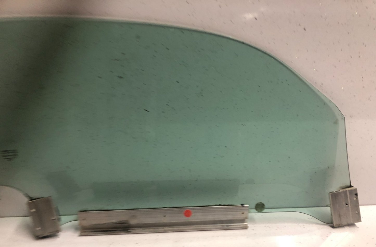 Jaguar XK8 XKR COUPE 1996-2006 FRONT LEFT WINDOW GLASS