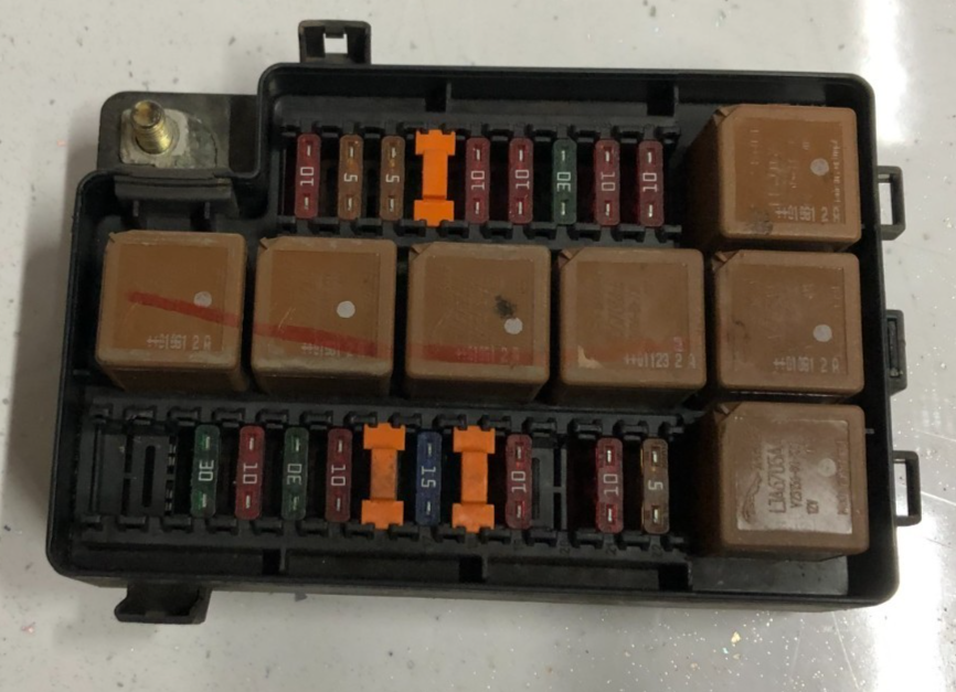 JAGUAR XK8 XKR 2000-2002 FUSEBOX (ENGINE BAY) LJD2822AA