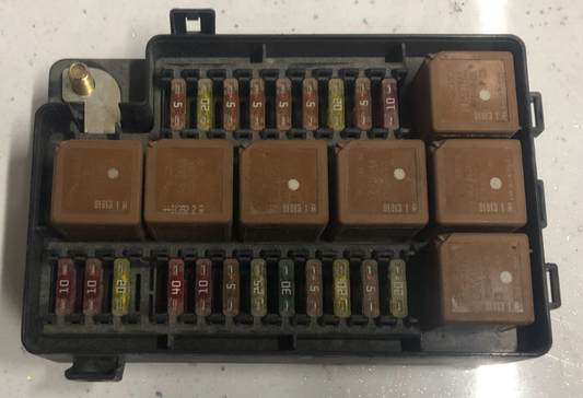 JAGUAR XK8 XKR 2000-2002 FUSEBOX (BOOT/TRUNK) LJE2822BA