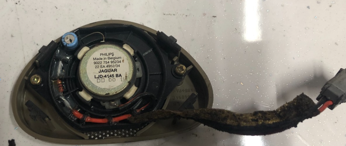 Jaguar XK8 XKR 2000-2006 TWEETER SPEAKER LJD4145BA