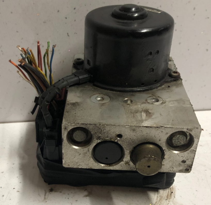 Jaguar XJ8 XK8 XJR XKR 2000-2002 ABS PUMP + MODULE MNF5920AD LNF2210AD