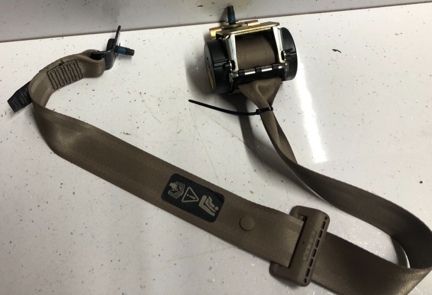 JAGUAR XK8 XKR REAR SEAT BELT HJE7061AB