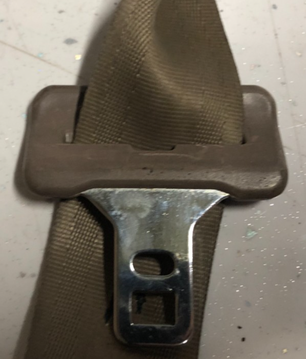 JAGUAR XK8 XKR 2000-2002 PASSENGERS SEAT BELT (COUPE/RHD) OATMEAL