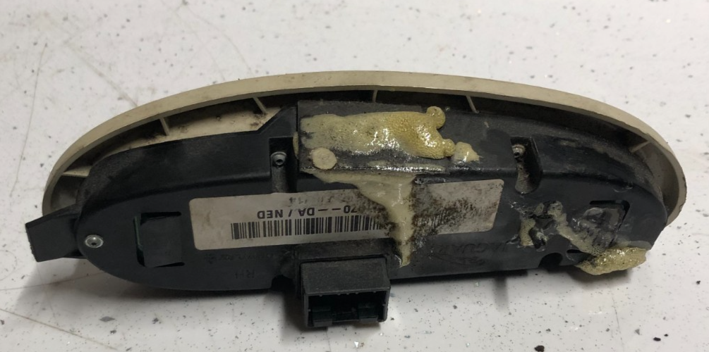 JAGUAR XK8 XKR 2000-2006 SEAT SWITCH FRONT RIGHT CASHMERE (12-WAY)