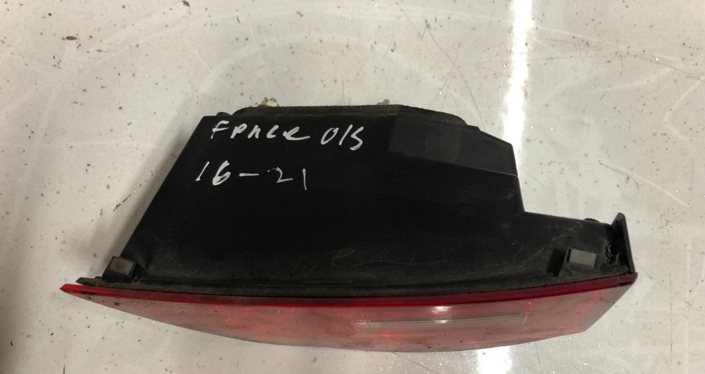 JAGUAR F-PACE 2016-2021 REAR RIGHT INNER TAIL LAMP