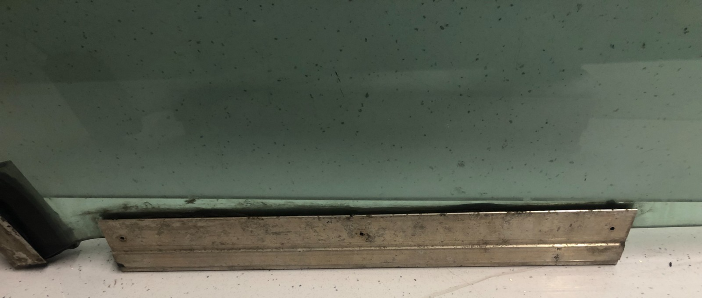 Jaguar XK8 XKR CONVERTIBLE 1996-2006 FRONT RIGHT WINDOW GLASS