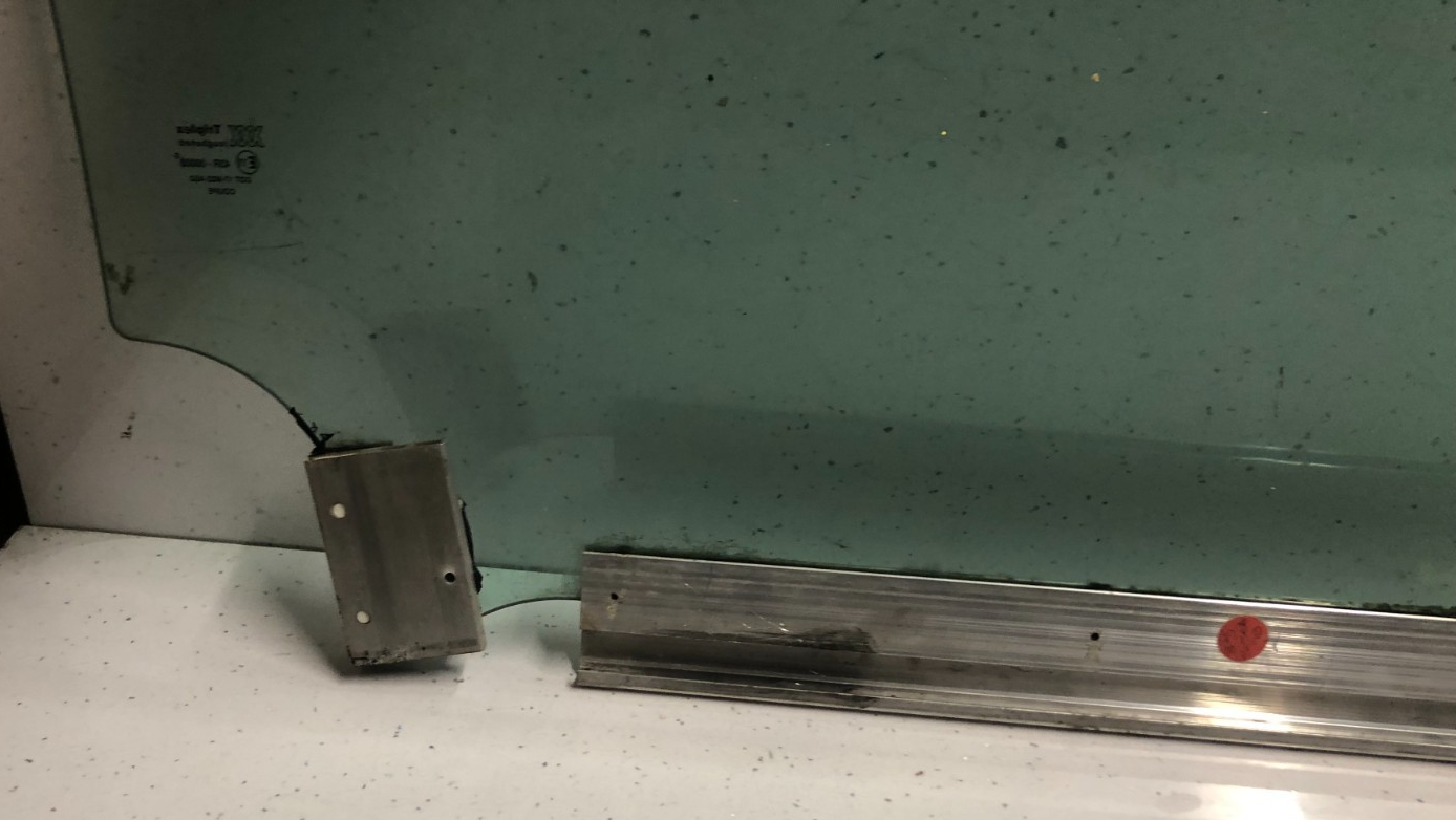 Jaguar XK8 XKR Convertible 1996-2006 FRONT LEFT WINDOW GLASS