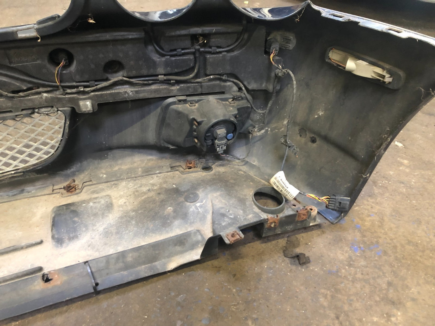 JAGUAR XJ X350 FACELIFT BUMPER COMPLETE 08-09