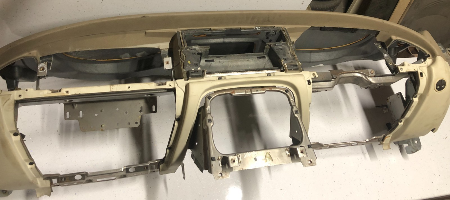 JAGUAR XK8 XKR BARE DASHBOARD IN CREAM / BROWN