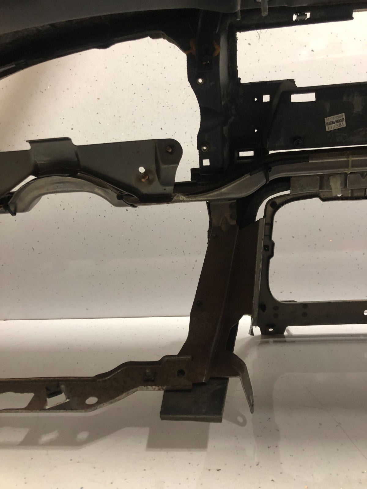 JAGUAR XK8 XKR BARE DASHBOARD IN CREAM / BROWN