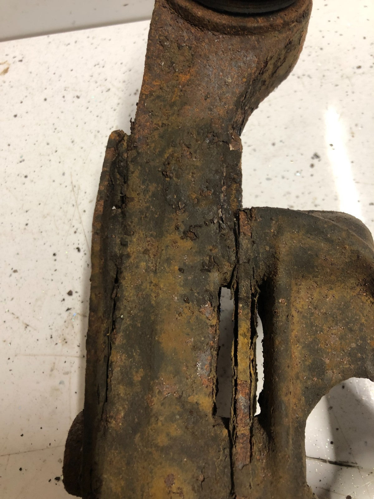 Jaguar XK8 XKR 1996-2006 FRONT RIGHT LOWER LATERAL WISHBONE ARM + BALL JOINT