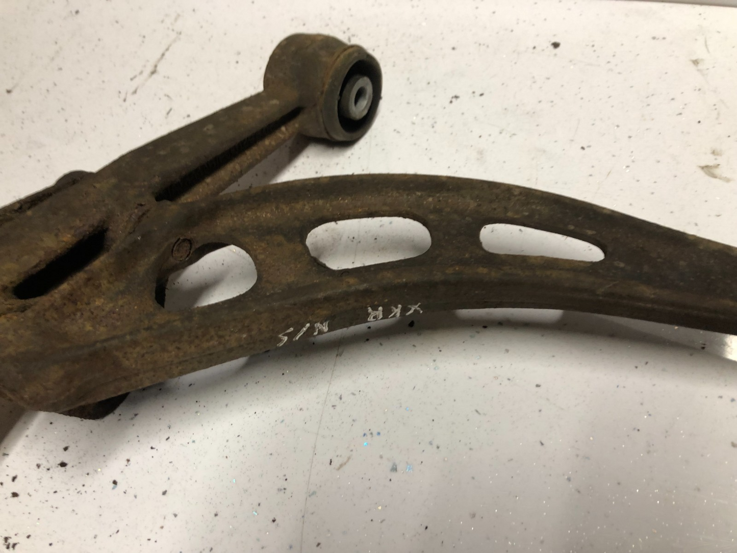 Jaguar XK8 XKR 1996-2006 FRONT LEFT LOWER LATERAL WISHBONE ARM + BALL JOINT