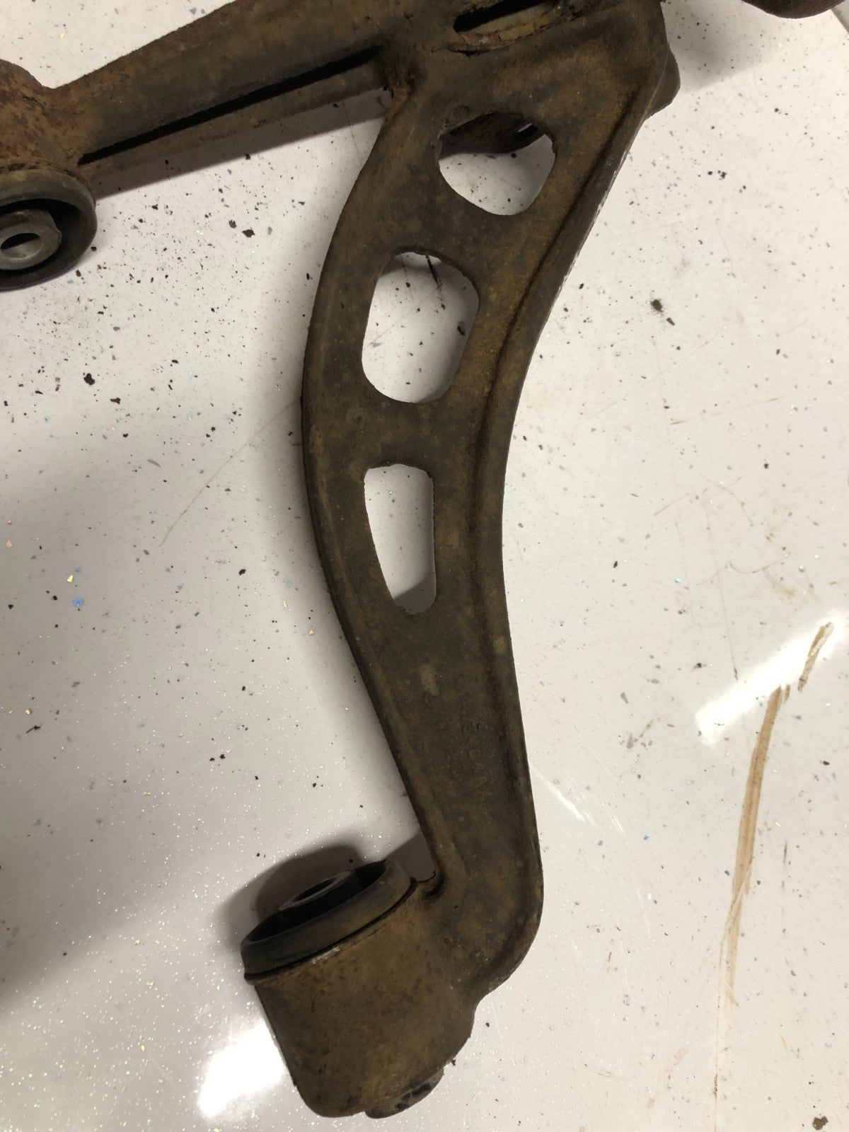 Jaguar XK8 XKR 1996-2006 FRONT RIGHT LOWER LATERAL WISHBONE ARM + BALL JOINT