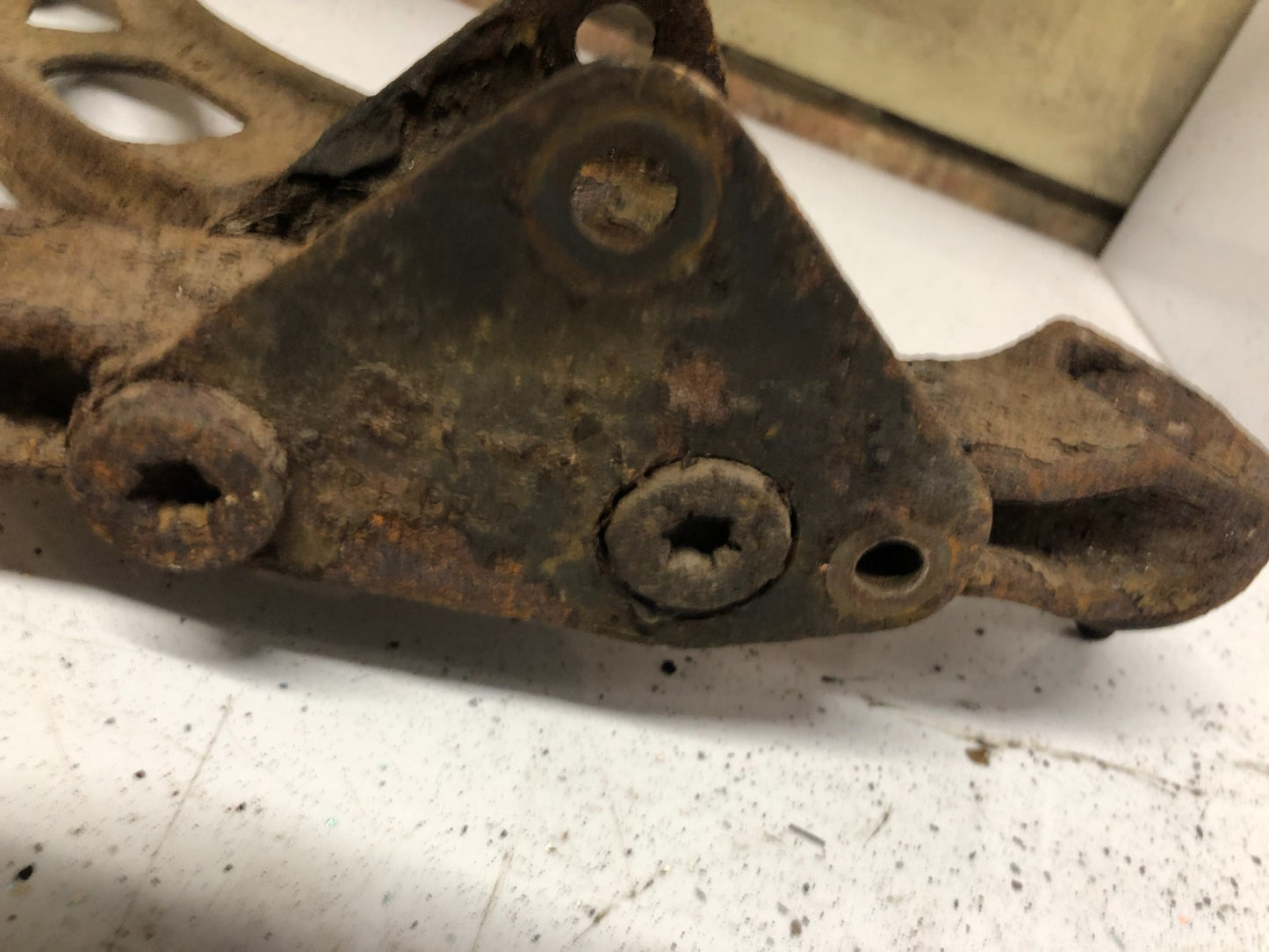 Jaguar XK8 XKR 1996-2006 FRONT RIGHT LOWER LATERAL WISHBONE ARM + BALL JOINT