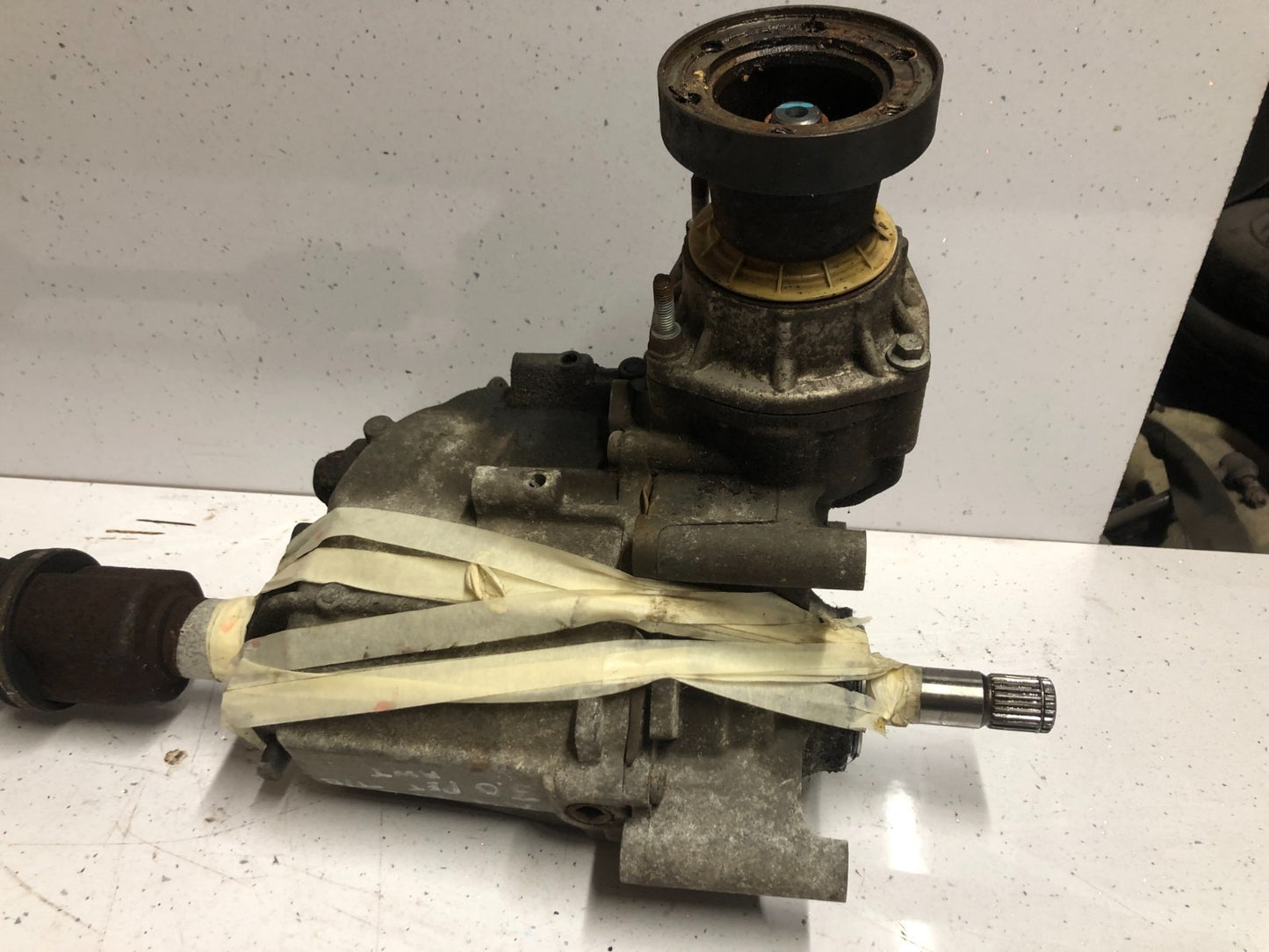 Jaguar X Type 2.5 Petrol V6 Auto Transfer Box  WITH DRIVESHAFT