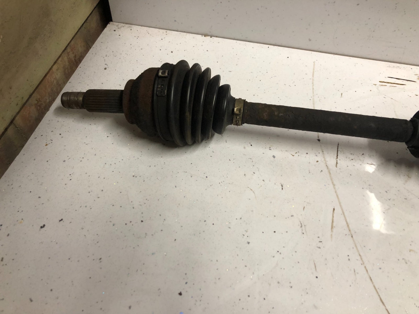 Jaguar X Type 2.5 Petrol V6 Auto Transfer Box  WITH DRIVESHAFT