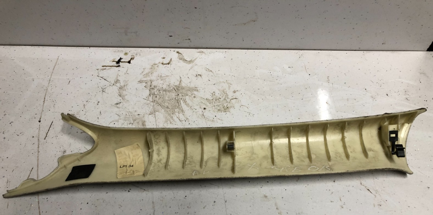 Jaguar X TYPE A PILLAR O/S