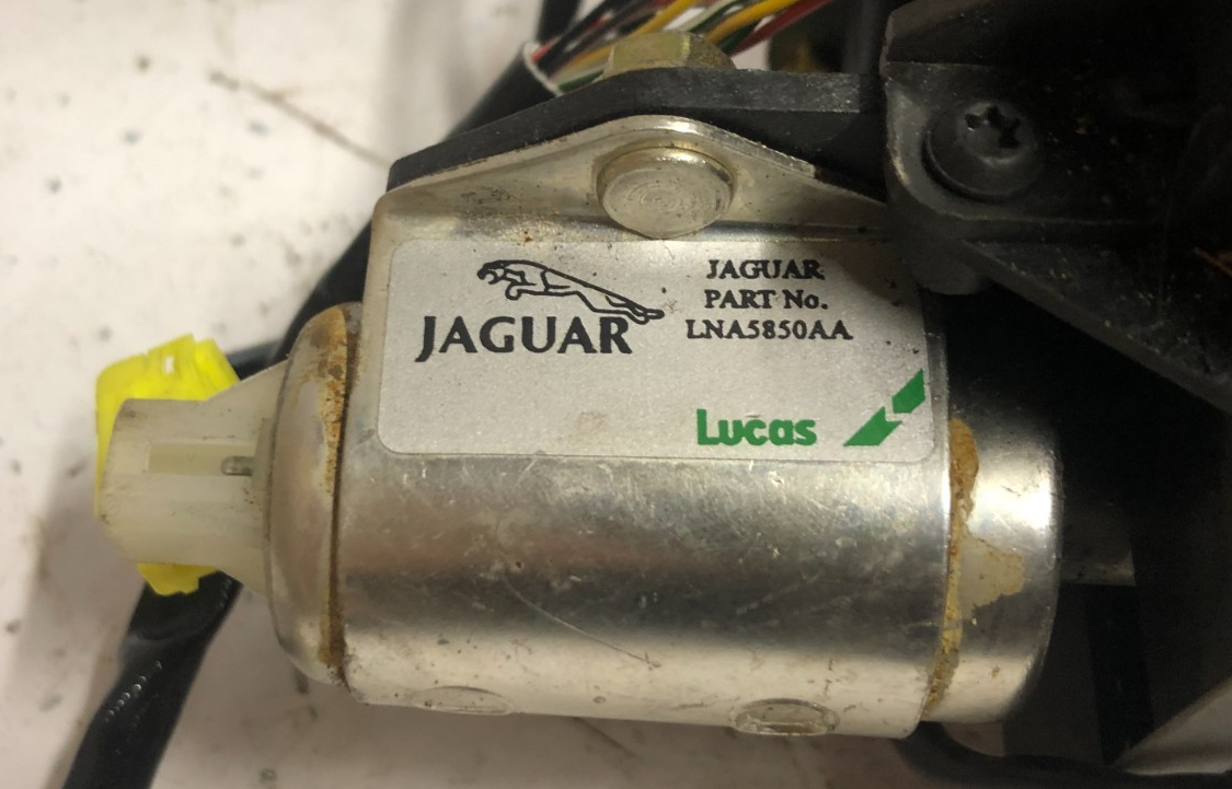 JAGUAR XK8 4.2 PETROL AUTO GEAR STICK SHIFTER LNA5850AA 2002-2005