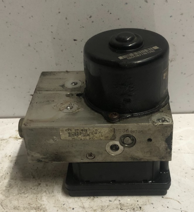 Jaguar XK8 XKR 2002-2006 ABS PUMP + MODULE 3W83-2C405-AD