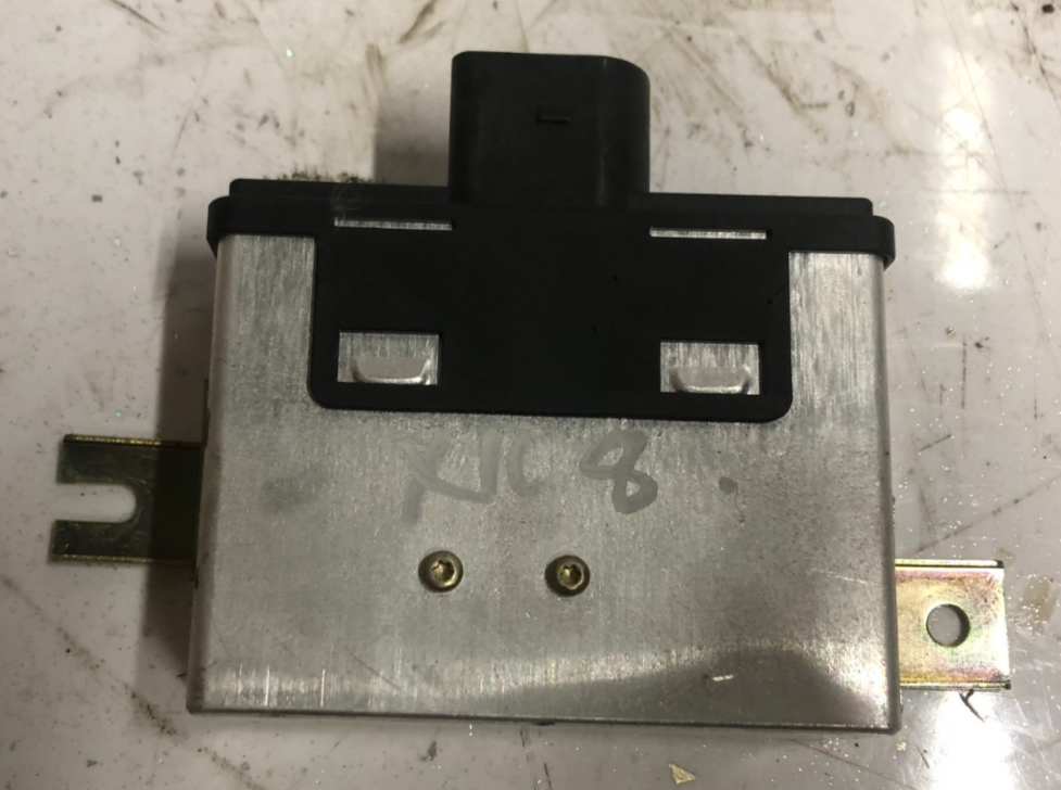 JAGUAR XK8 XKR 2002-2006 FUEL PUMP CONTROL MODULE / DRIVER