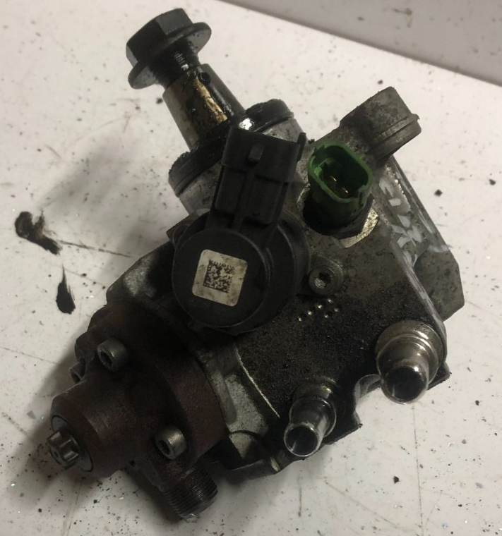 JAGUAR XE 2.0 DIESEL HIGH PRESSURE FUEL PUMP (AJ813367 / G4D3-9B395-A /LR073700)