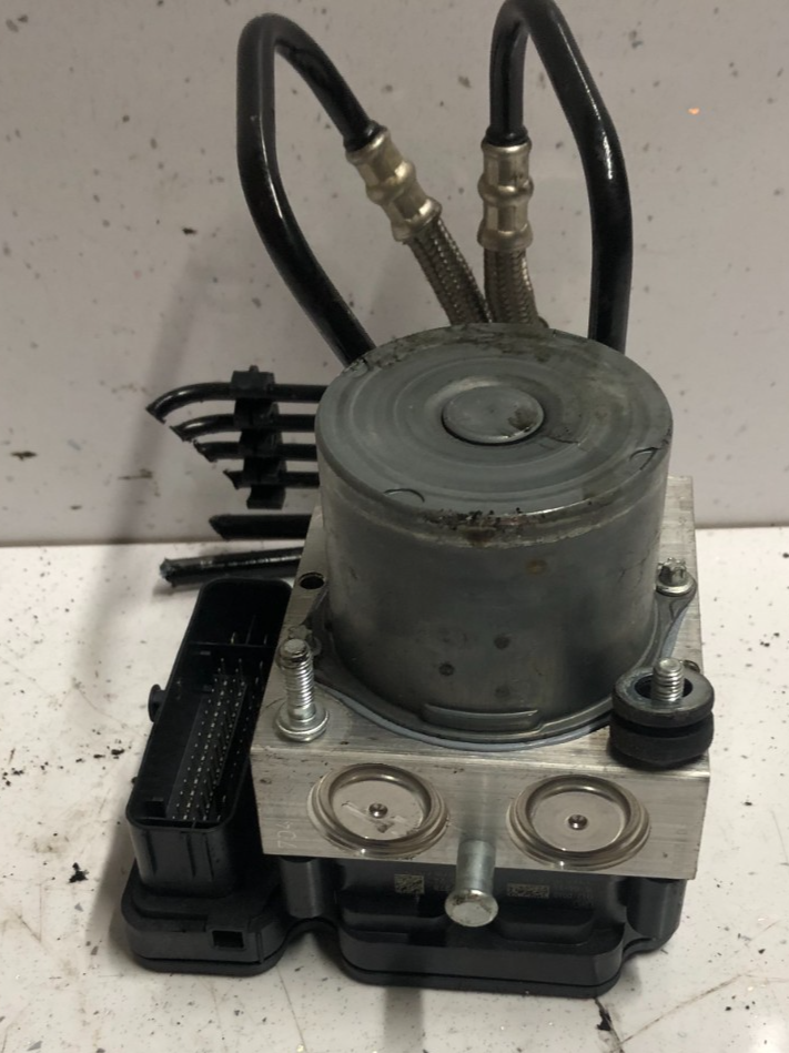 JAGUAR XE 2015-2018 ABS PUMP / ANTI LOCK BRAKE MODULATOR GX73-14F447-A