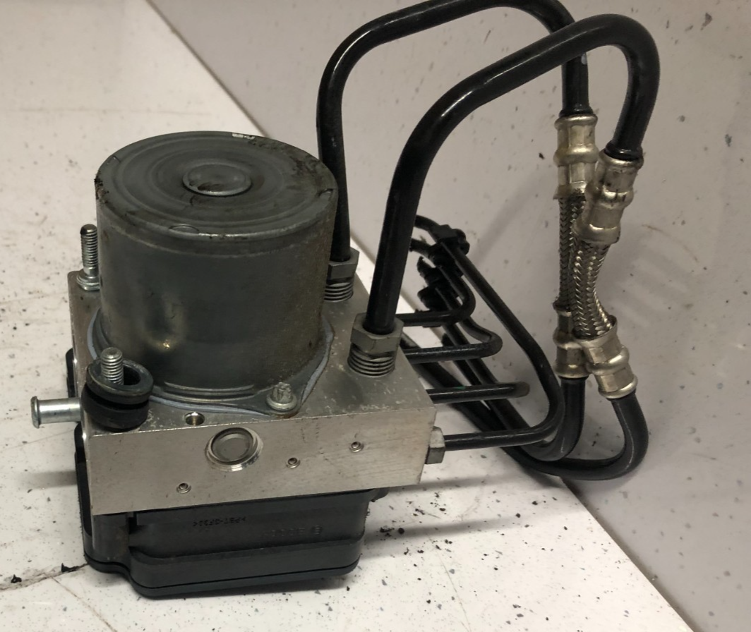 JAGUAR XE 2015-2018 ABS PUMP / ANTI LOCK BRAKE MODULATOR GX73-14F447-A