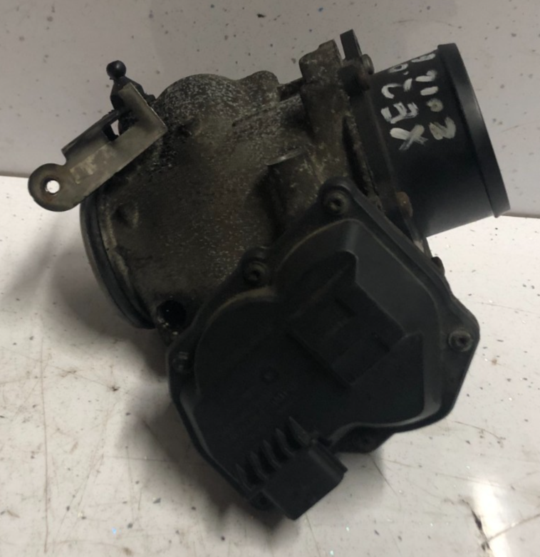 JAGUAR XE XF F-PACE 2.0d 2015-2017 EGR VALVE AND THROTTLE ASSEMBLY G4D3-5H273-AB