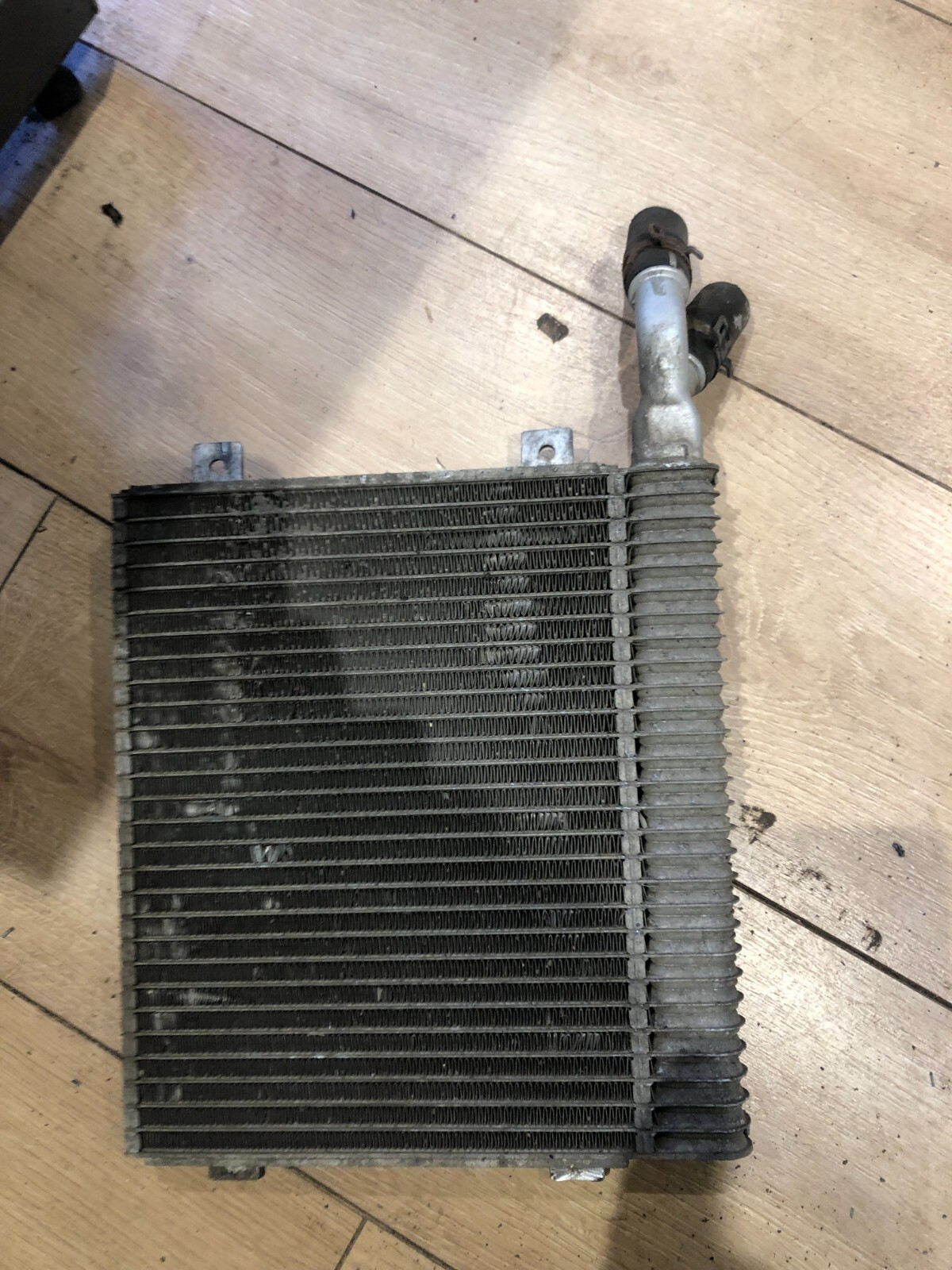 JAGUAR XF XF / XJ X351 2008-on AUXILIARY RADIATOR  LEFT 2