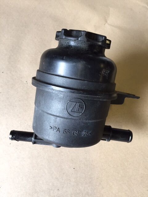 Jaguar X Type Power Steering Fluid Reservoir Tank PA 66 GF 25