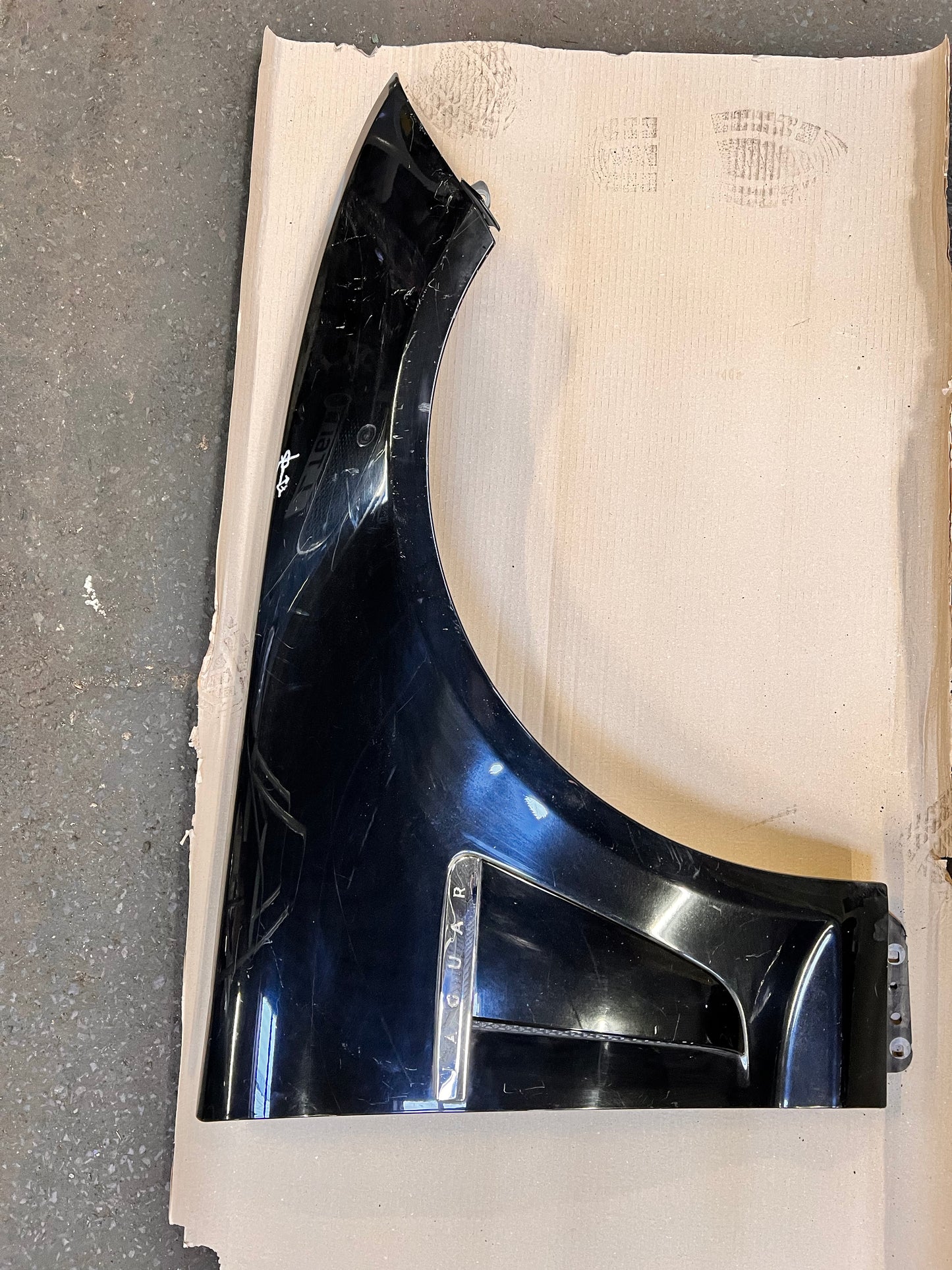 JAGUAR XF X250 FACELIFT WING FRONT LEFT SIDE N/S/F